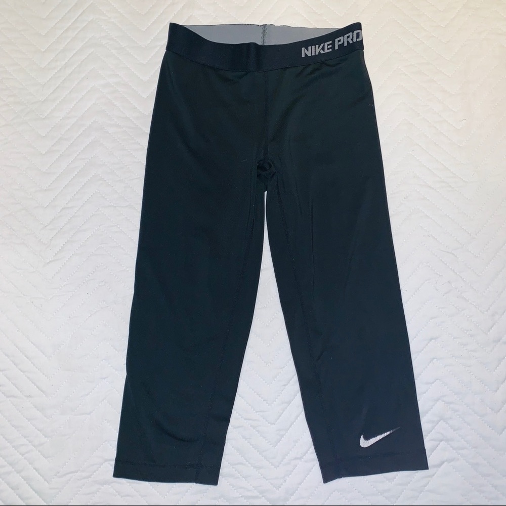 Nike Pro Dri Fit Cropped Leggings
